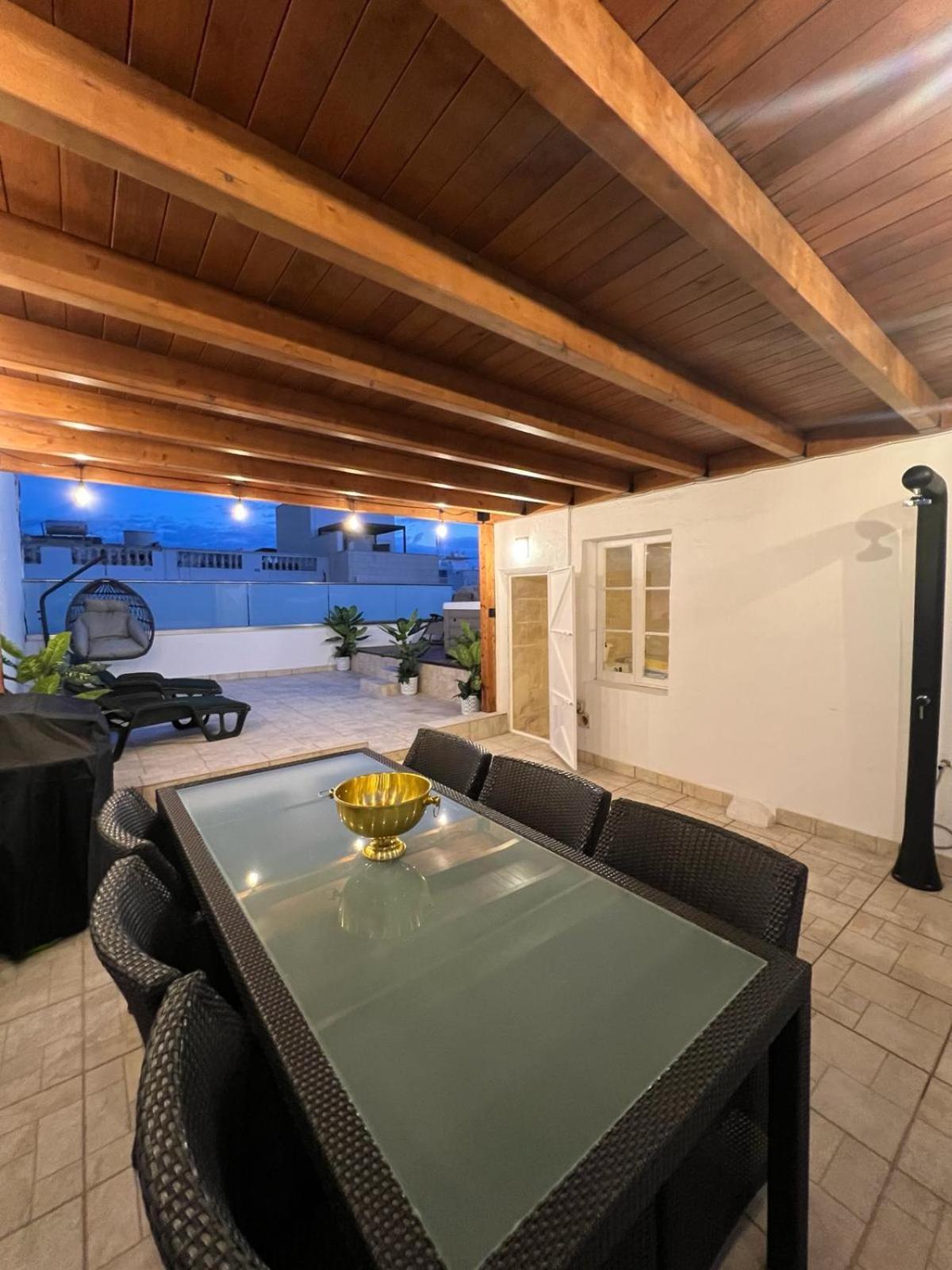 Sliema Luxury House Villa Bagian luar foto